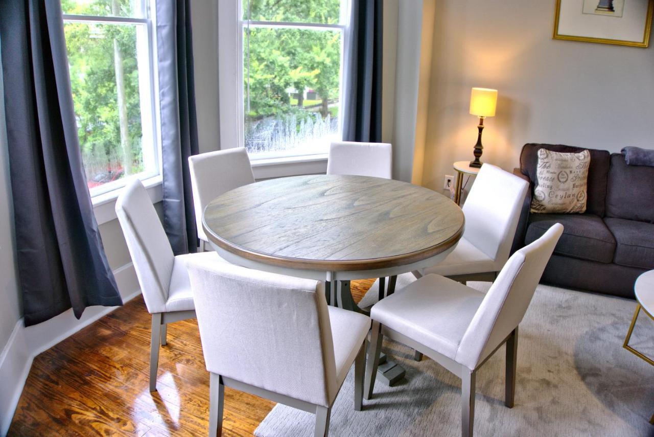 2 Bedroom Newly Renovated Townhome In Historic Savannah Eksteriør billede
